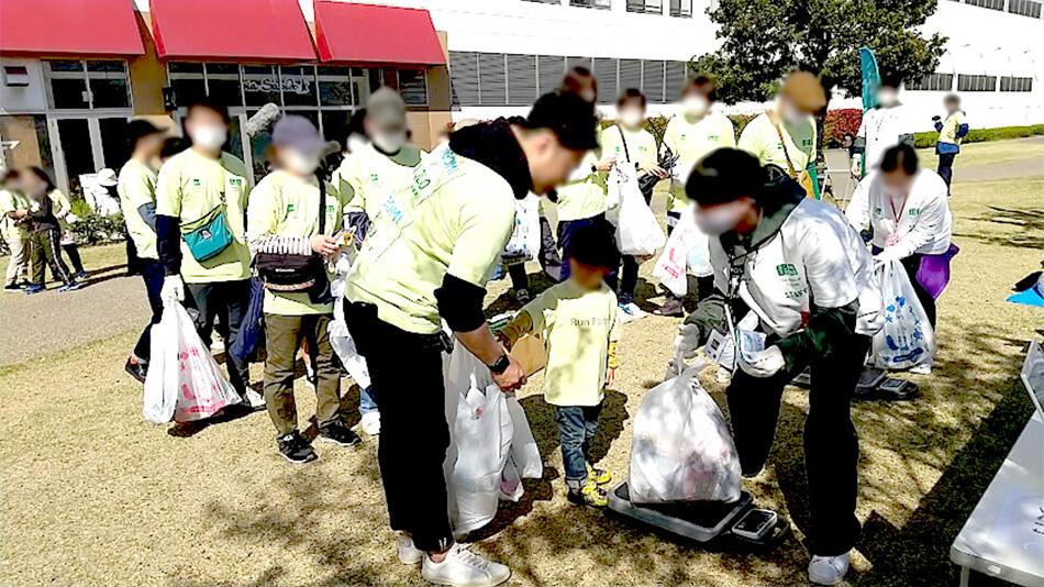 『廿日市店でスポGOMI開催』のようす